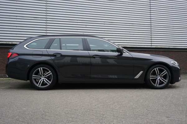 BMW 5 Serie Touring 520i Business Edition Plus/Laser LED/Comfort Stoel Dealeronderhouden.
