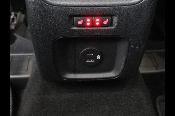 Ford Kuga 2.5 PHEV Vignale | Leder | Head-Up | Stoelverwarming | 360 Camera | Adaptive cruise | Carplay | Achterbankverwarming | 18'' | Navigatie | Full LED | B&O Sound | Park Assist | Keyless | Digital Cockpit | Plug In