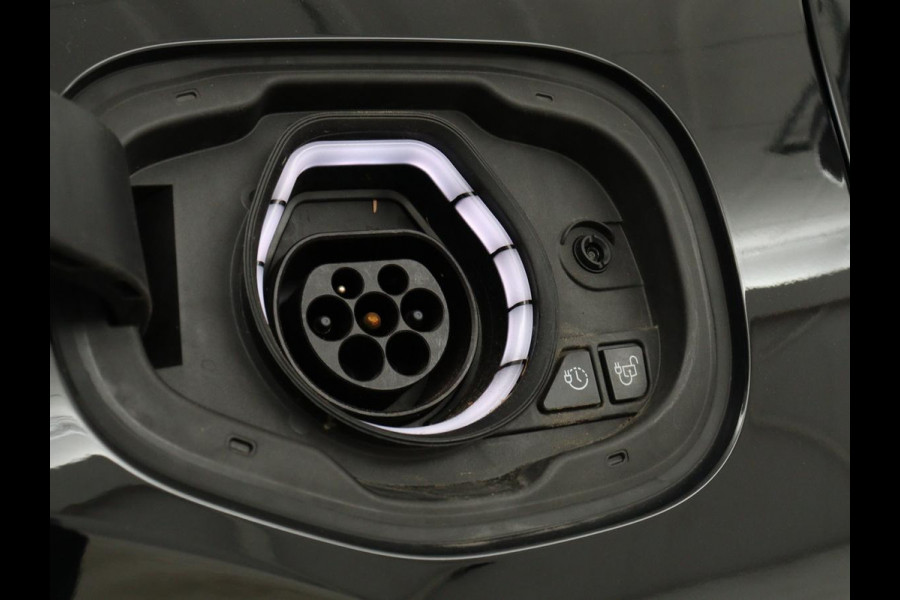 Ford Kuga 2.5 PHEV Vignale | Leder | Head-Up | Stoelverwarming | 360 Camera | Adaptive cruise | Carplay | Achterbankverwarming | 18'' | Navigatie | Full LED | B&O Sound | Park Assist | Keyless | Digital Cockpit | Plug In