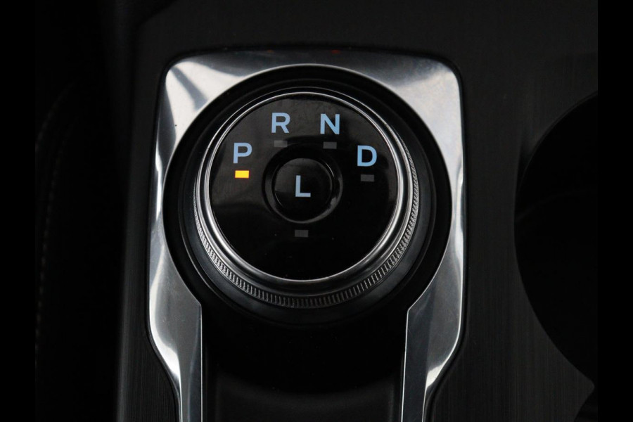 Ford Kuga 2.5 PHEV Vignale | Leder | Head-Up | Stoelverwarming | 360 Camera | Adaptive cruise | Carplay | Achterbankverwarming | 18'' | Navigatie | Full LED | B&O Sound | Park Assist | Keyless | Digital Cockpit | Plug In