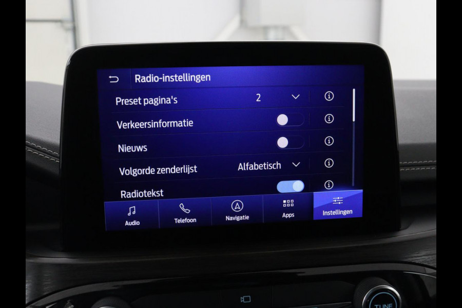 Ford Kuga 2.5 PHEV Vignale | Leder | Head-Up | Stoelverwarming | 360 Camera | Adaptive cruise | Carplay | Achterbankverwarming | 18'' | Navigatie | Full LED | B&O Sound | Park Assist | Keyless | Digital Cockpit | Plug In