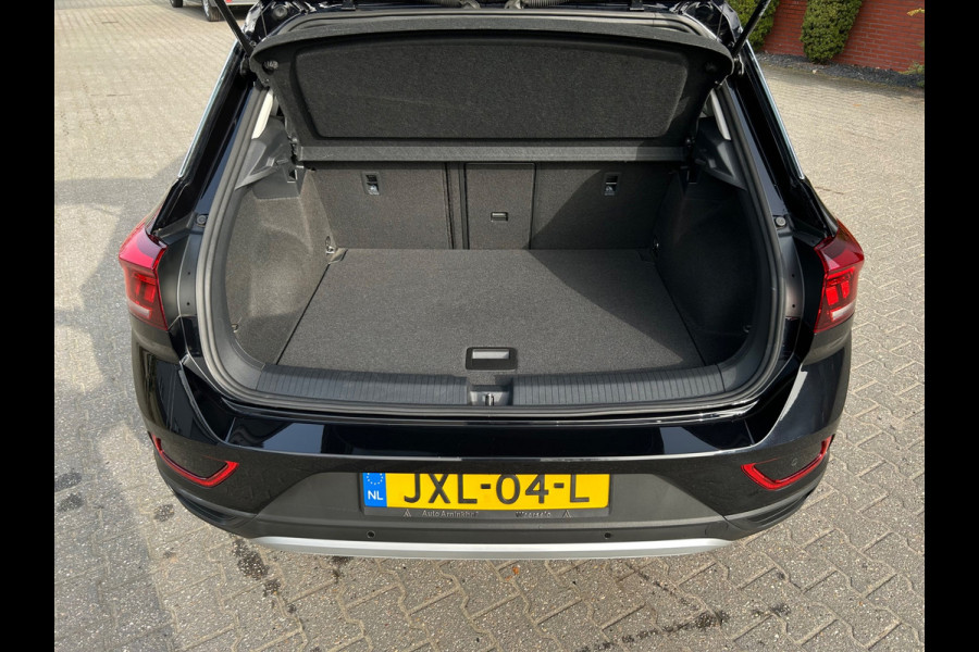 Volkswagen T-Roc 1.5 TSI Life Business, Adaptive cruise, virtual cockpit, carplay, stoelverw.