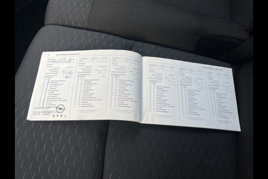 Opel Vivaro 1.6 CDTI 126pk L2 Sport 3 zits BPM Vrij! Lease €236 p/m,, Airco, Navi, Camera, PDC, Cruise controle, Onderhoudshistorie aanwezig