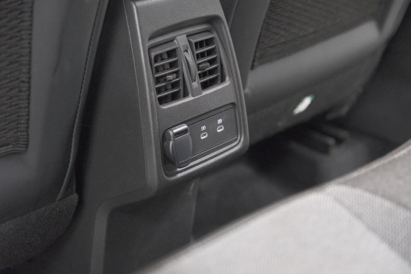 Renault Captur Mild Hybrid 160 EDC Techno | Camera | Navigatie | Apple Carplay | Pack Full Screen