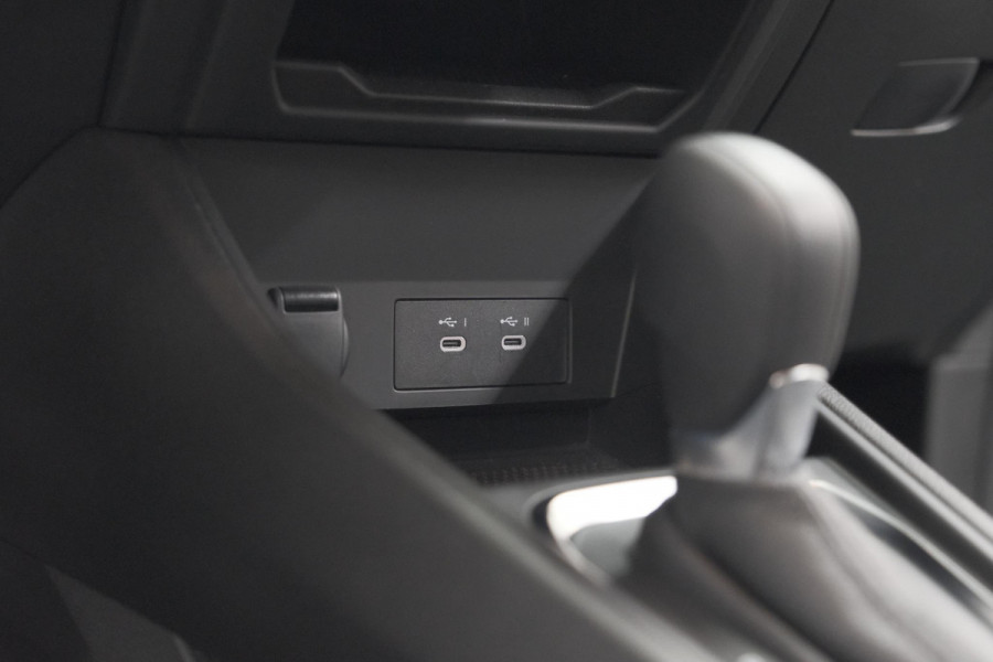 Renault Captur Mild Hybrid 160 EDC Techno | Camera | Navigatie | Apple Carplay | Pack Full Screen