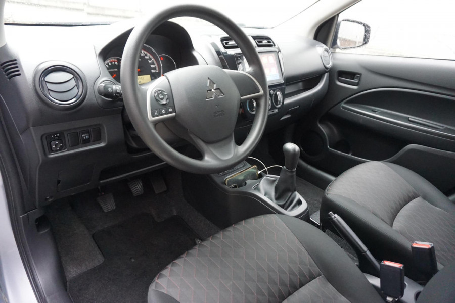 Mitsubishi Space Star 1.2 Cool+/Navigatie/AppleCarPlay/DAB/Airco/ Rijklaar incl.Garantie.
