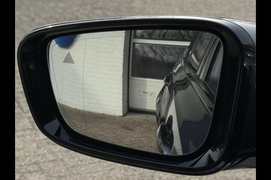 BMW 3 Serie Touring 330e xDrive M SPORT | PANORAMA | SPORTREMMEN | HEAD UP | 19 INCH | ADAPT. ONDERSTEL |