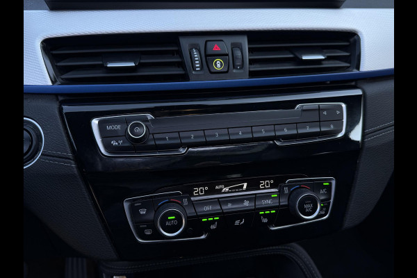 BMW X1 xDrive25e High Executive M SPORT | PANORAMA | TREKHAAK | DRIVING ASS. PLUS | LEDER | KEYLESS | STUURWIEL VERWARMING |