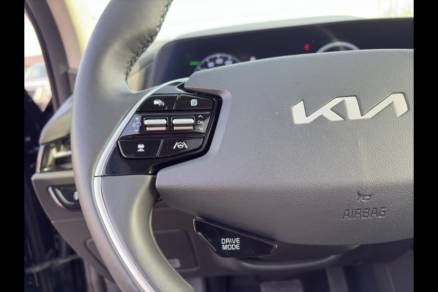 Kia Niro 1.6 GDi Hybrid DynamicPlusLine Automaat | Leder | Stoel- en Stuurverwarming | Adapt. Cruise | Schuif/Kanteldak | Elektr. Achterklep |