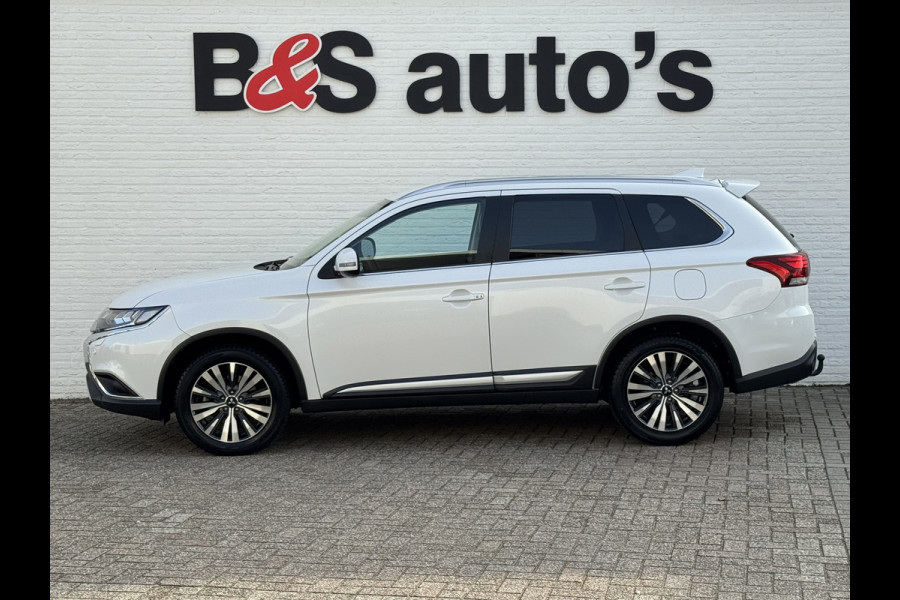 Mitsubishi Outlander 2.0 2WD Limited Automaat 7P Full-LED Achteruirijcamera Navi Cruise Control Apple Android Stoelverwarming