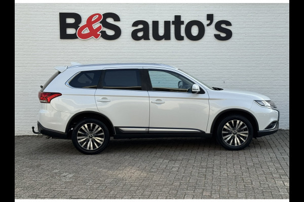 Mitsubishi Outlander 2.0 2WD Limited Automaat 7P Full-LED Achteruirijcamera Navi Cruise Control Apple Android Stoelverwarming