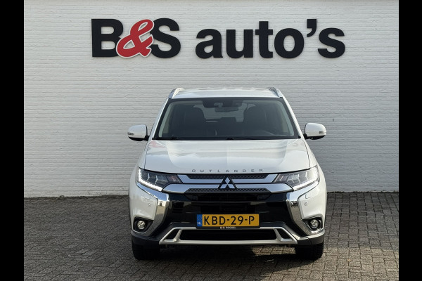 Mitsubishi Outlander 2.0 2WD Limited Automaat 7P Full-LED Achteruirijcamera Navi Cruise Control Apple Android Stoelverwarming