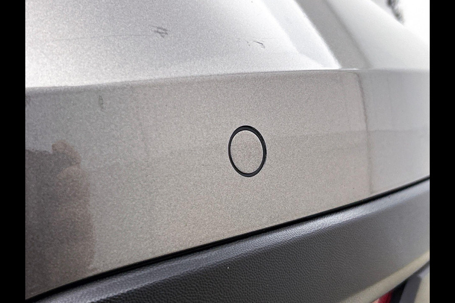 Volkswagen T-Cross 1.0 TSI Life Business CAMERA | AD-CRUISE | NAVI & CARPLAY