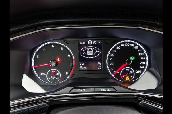 Volkswagen T-Cross 1.0 TSI Life Business CAMERA | AD-CRUISE | NAVI & CARPLAY