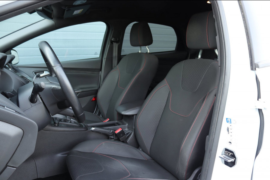 Ford Focus 1.0 Titanium ST-line