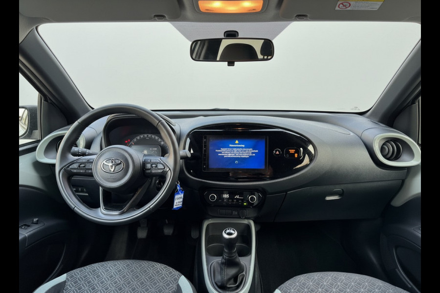 Toyota Aygo X 1.0 VVT-i MT Pulse | Eerste eigenaar, Tarragon, Zwarte lichtmetalen velgen, Bi-Tone, Climate control, Apple CarPlay/Android Auto