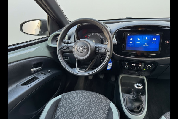 Toyota Aygo X 1.0 VVT-i MT Pulse | Eerste eigenaar, Tarragon, Zwarte lichtmetalen velgen, Bi-Tone, Climate control, Apple CarPlay/Android Auto