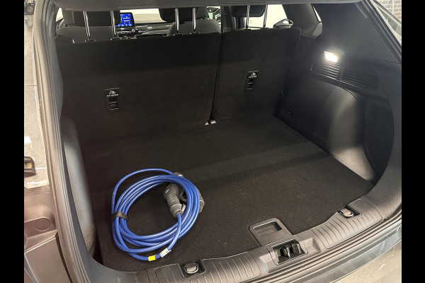 Ford Kuga 2.5 PHEV ST-Line Airco ECC Navi Carplay PDC VA + Camera Full LED 18" Velgen Cruise Control