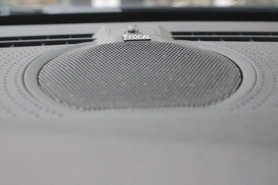 Peugeot 308 SW 1.6 PHEV 225PK GT PACK BUSINESS | MATRIX LED VERLICHTING | ELEKTRISCHE STOEL MET GEHEUGEN FUNCTIE | STUUR / STOEL VERWARMING | AGR BESTUURDERSSTOEL MET MASAGE FUNCTIE | ELEKTRISCHE ACHTERKLEP | 360° CAMERA | KEYLESS ENTRY/START | ADAPTIVE CRUISE CONTROL | 19" LICHTMETALEN VELGEN | DRAADLOZE TELEFOONLADER | DRAADLOZE APPLE CARPLAY/ANDROID AUTO | NAVIGATIE | ALCANTARA BEKLEDING | FOCAL PREMIUM AUDIO | DODEHOEK DETECTIE | VOORRUIT VERWARMING | SFEER VERLICHTING | KEYLESS ENTRY / START |