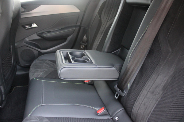 Peugeot 308 SW 1.6 PHEV 225PK GT PACK BUSINESS | MATRIX LED VERLICHTING | ELEKTRISCHE STOEL MET GEHEUGEN FUNCTIE | STUUR / STOEL VERWARMING | AGR BESTUURDERSSTOEL MET MASAGE FUNCTIE | ELEKTRISCHE ACHTERKLEP | 360° CAMERA | KEYLESS ENTRY/START | ADAPTIVE CRUISE CONTROL | 19" LICHTMETALEN VELGEN | DRAADLOZE TELEFOONLADER | DRAADLOZE APPLE CARPLAY/ANDROID AUTO | NAVIGATIE | ALCANTARA BEKLEDING | FOCAL PREMIUM AUDIO | DODEHOEK DETECTIE | VOORRUIT VERWARMING | SFEER VERLICHTING | KEYLESS ENTRY / START |