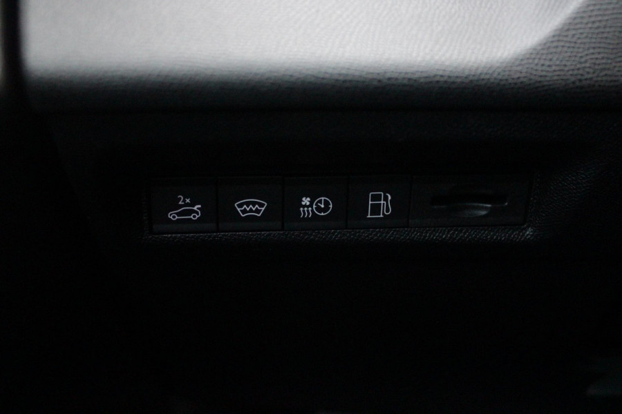 Peugeot 308 SW 1.6 PHEV 225PK GT PACK BUSINESS | MATRIX LED VERLICHTING | ELEKTRISCHE STOEL MET GEHEUGEN FUNCTIE | STUUR / STOEL VERWARMING | AGR BESTUURDERSSTOEL MET MASAGE FUNCTIE | ELEKTRISCHE ACHTERKLEP | 360° CAMERA | KEYLESS ENTRY/START | ADAPTIVE CRUISE CONTROL | 19" LICHTMETALEN VELGEN | DRAADLOZE TELEFOONLADER | DRAADLOZE APPLE CARPLAY/ANDROID AUTO | NAVIGATIE | ALCANTARA BEKLEDING | FOCAL PREMIUM AUDIO | DODEHOEK DETECTIE | VOORRUIT VERWARMING | SFEER VERLICHTING | KEYLESS ENTRY / START |