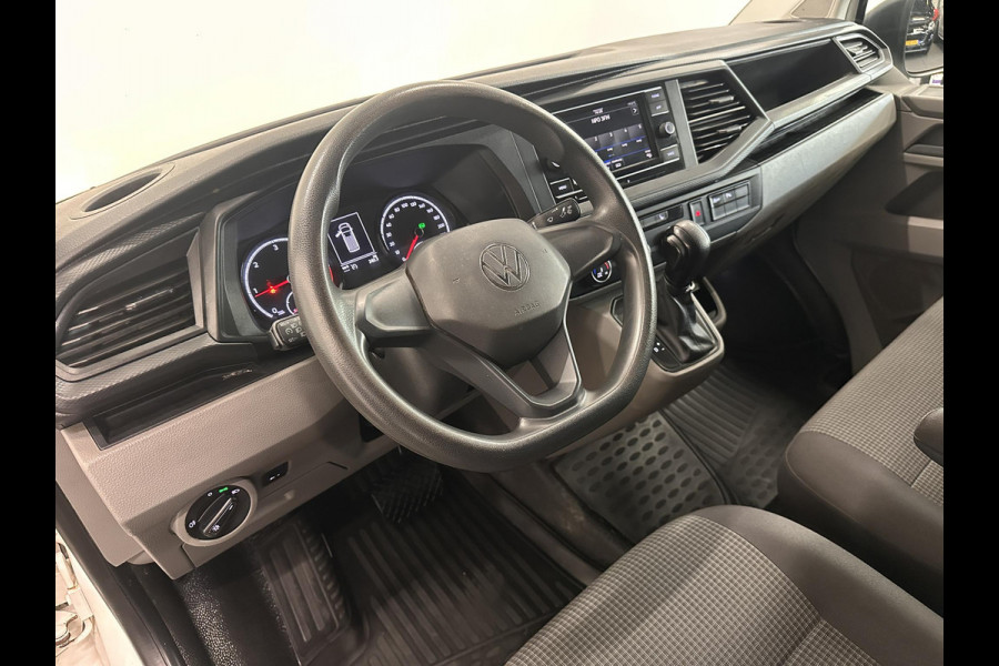 Volkswagen Transporter 2.0 TDI L1H1 Comfortline 150 PK Carplay Navi Airco Cruise Control Trekhaak Parkeersensoren + Camera Standkachel