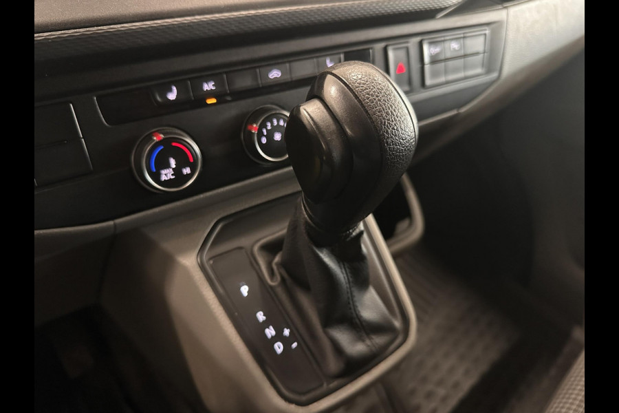 Volkswagen Transporter 2.0 TDI L1H1 Comfortline 150 PK Carplay Navi Airco Cruise Control Trekhaak Parkeersensoren + Camera Standkachel