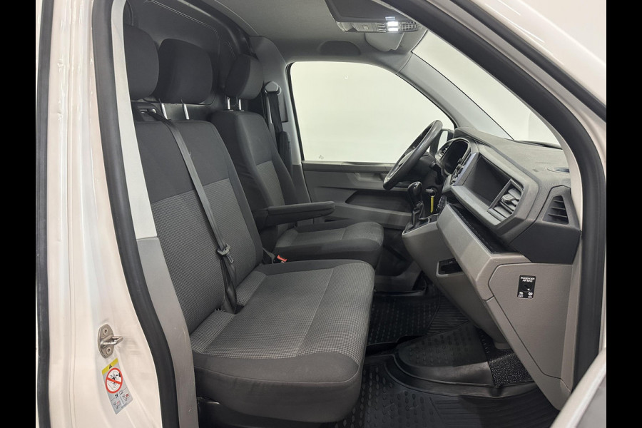 Volkswagen Transporter 2.0 TDI L1H1 Comfortline 150 PK Carplay Navi Airco Cruise Control Trekhaak Parkeersensoren + Camera Standkachel