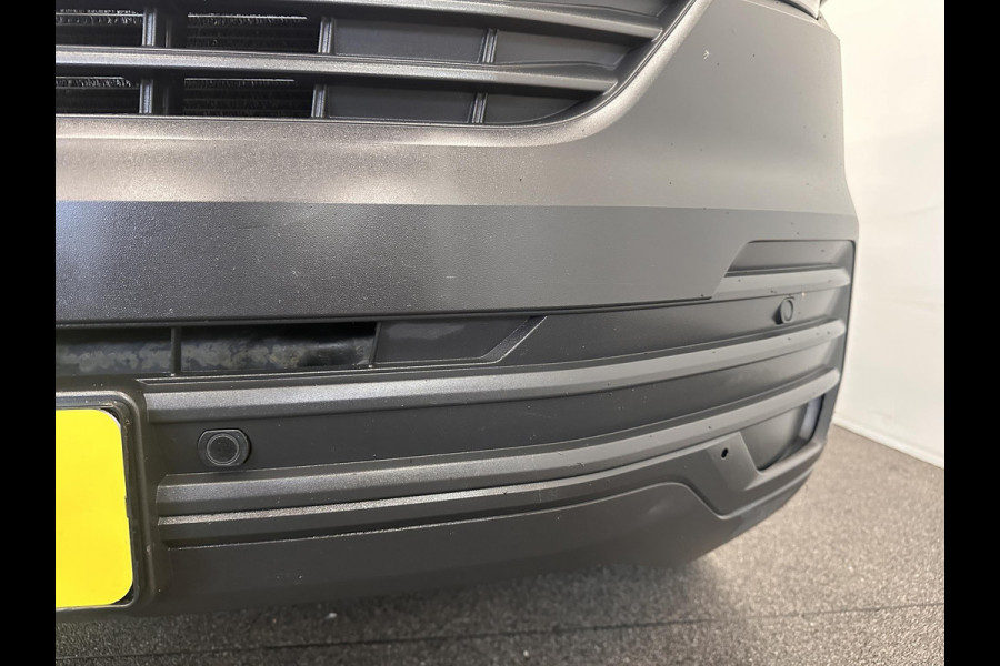 Volkswagen Transporter 2.0 TDI L1H1 Comfortline 150 PK Carplay Navi Airco Cruise Control Trekhaak Parkeersensoren + Camera Standkachel