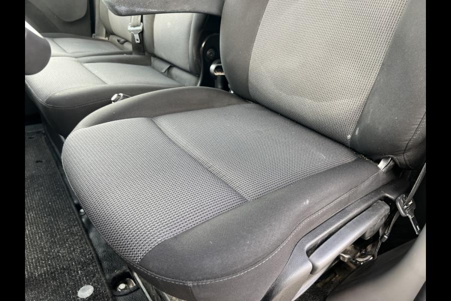 Renault Master T35 2.3 dCi 180 L2H2 Energy