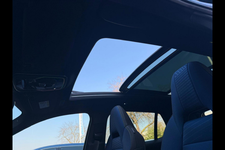 Lynk & Co 01 1.5 PHEV / 360 camera / Panoramadak / Stoelverwarming