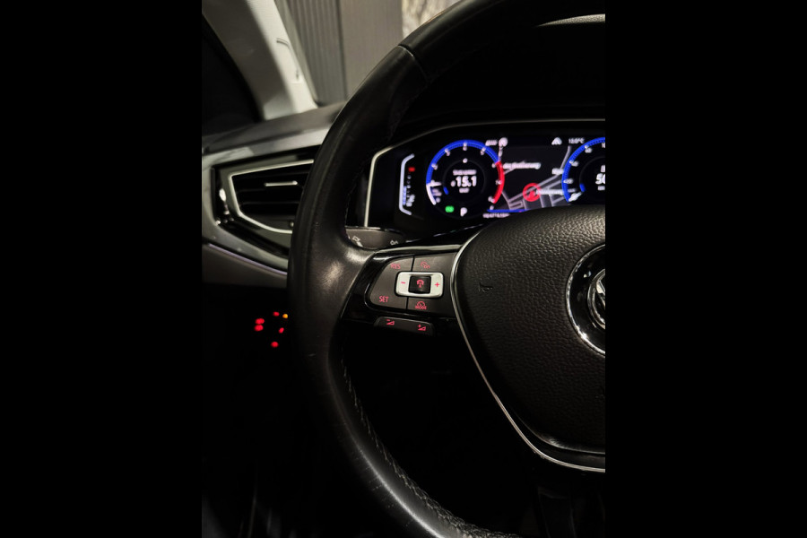 Volkswagen Polo 1.0 TSI Highline|PANO|BEATS|VIRTUAL|SFEER|BOMVOL!