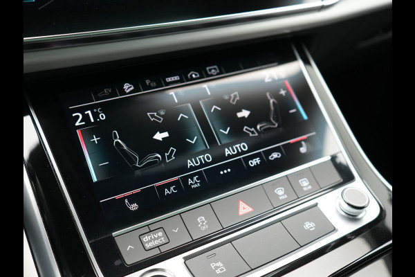 Audi Q8 55 TFSI e Quattro 2x S Line Black Optic PHEV 381pk Dealer O.H. | Trekhaak Af Fabriek | Luchtvering | Panodak | Bang & Olufsen Sound | Camera | Alcantara Sportstoelen Verwarmd | 23"L.M | Virtual | Navigatie | DAB | Plug In Hybrid |
