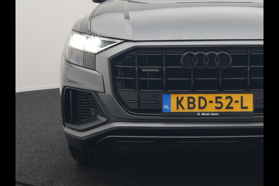 Audi Q8 55 TFSI e Quattro 2x S Line Black Optic PHEV 381pk Dealer O.H. | Trekhaak Af Fabriek | Luchtvering | Panodak | Bang & Olufsen Sound | Camera | Alcantara Sportstoelen Verwarmd | 23"L.M | Virtual | Navigatie | DAB | Plug In Hybrid |