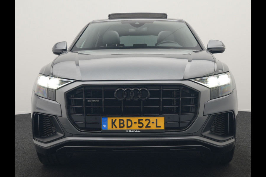 Audi Q8 55 TFSI e Quattro 2x S Line Black Optic PHEV 381pk Dealer O.H. | Trekhaak Af Fabriek | Luchtvering | Panodak | Bang & Olufsen Sound | Camera | Alcantara Sportstoelen Verwarmd | 23"L.M | Virtual | Navigatie | DAB | Plug In Hybrid |