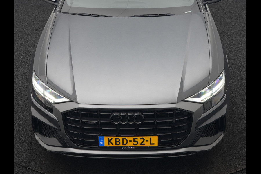 Audi Q8 55 TFSI e Quattro 2x S Line Black Optic PHEV 381pk Dealer O.H. | Trekhaak Af Fabriek | Luchtvering | Panodak | Bang & Olufsen Sound | Camera | Alcantara Sportstoelen Verwarmd | 23"L.M | Virtual | Navigatie | DAB | Plug In Hybrid |