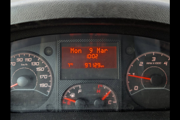 Citroën Jumper 35 2.0 L3H3 AIRCO CRUISE NAVI 2,5T TREKHAAK 3ZITPLAATSEN