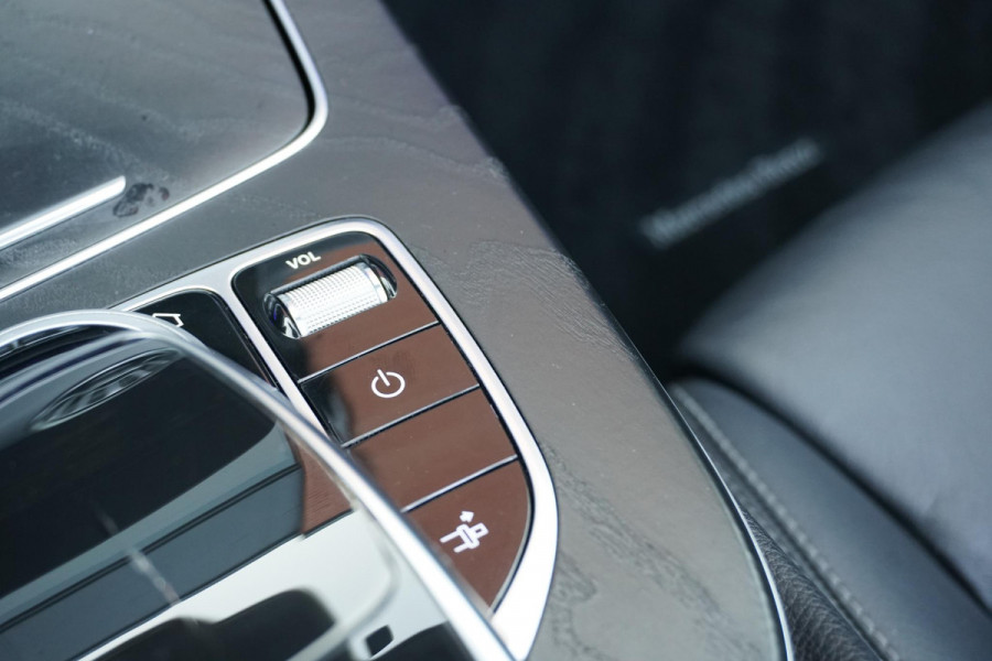 Mercedes-Benz E-Klasse Cabrio 200 Premium AMG + CAMERA / AIRSCARF / SFEERVERLICHTING