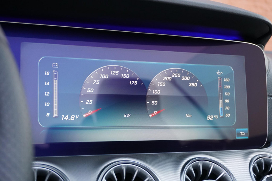 Mercedes-Benz E-Klasse Cabrio 200 Premium AMG + CAMERA / AIRSCARF / SFEERVERLICHTING