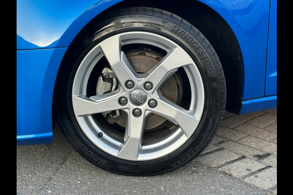 Audi A3 Sportback 35 TFSI CoD NAVI |PANO |LED