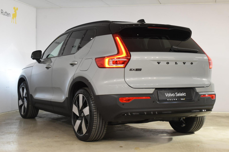 Volvo EX40 Single Motor Extended Range Ultra 82 kWh Extra getint glas / 360 Camera / 20'' velgen / Panoramadak / Zwart dak / Harman Kardon / Microtech/Nubuck