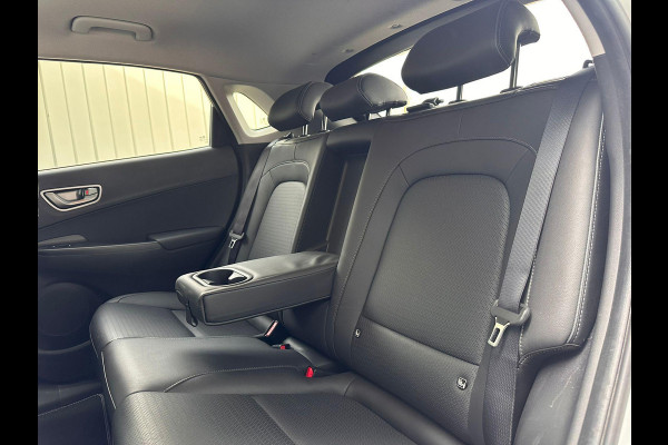 Hyundai Kona EV Premium 64 kWh |  SOH: 93,5% | Leder | HUD | Blindspot | Adaptive CC | LED |