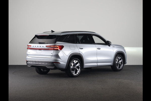 Škoda Kodiaq Sportline Business PHEV 1.5 TSI 204 pk 6 versn. DSG | Panoramadak | Wegklapbare trekhaak | Winter pakket | Verwarmbare vooruit