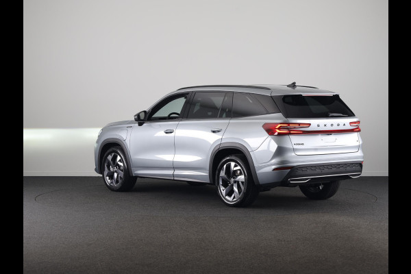 Škoda Kodiaq Sportline Business PHEV 1.5 TSI 204 pk 6 versn. DSG | Panoramadak | Wegklapbare trekhaak | Winter pakket | Verwarmbare vooruit