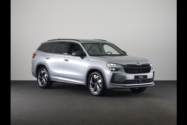 Škoda Kodiaq Sportline Business PHEV 1.5 TSI 204 pk 6 versn. DSG | Panoramadak | Wegklapbare trekhaak | Winter pakket | Verwarmbare vooruit