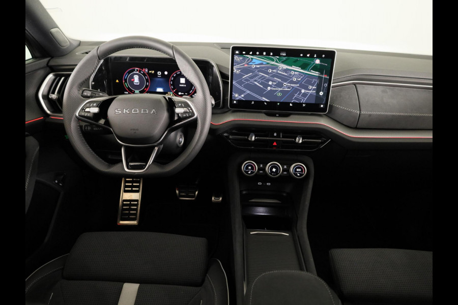 Škoda Kodiaq Sportline Business PHEV 1.5 TSI 204 pk 6 versn. DSG | Panoramadak | Wegklapbare trekhaak | Winter pakket | Verwarmbare vooruit