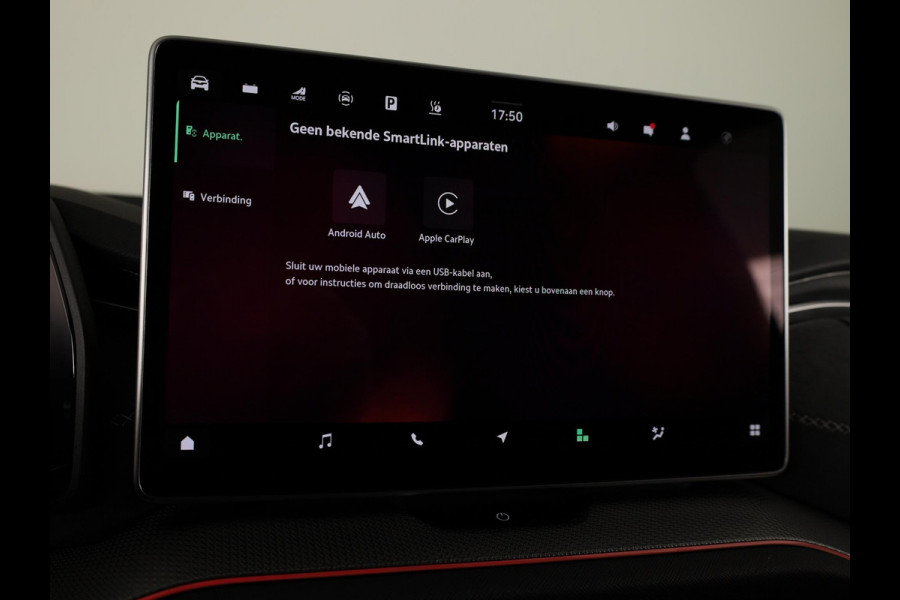 Škoda Kodiaq Sportline Business PHEV 1.5 TSI 204 pk 6 versn. DSG | Panoramadak | Wegklapbare trekhaak | Winter pakket | Verwarmbare vooruit