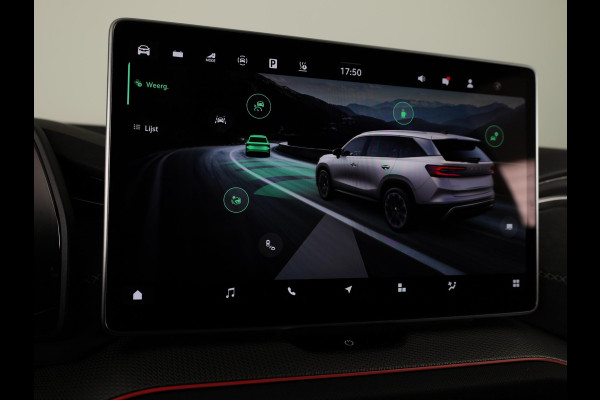 Škoda Kodiaq Sportline Business PHEV 1.5 TSI 204 pk 6 versn. DSG | Panoramadak | Wegklapbare trekhaak | Winter pakket | Verwarmbare vooruit