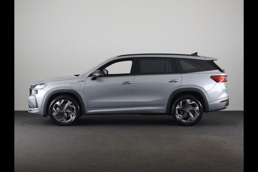 Škoda Kodiaq Sportline Business PHEV 1.5 TSI 204 pk 6 versn. DSG | Panoramadak | Wegklapbare trekhaak | Winter pakket | Verwarmbare vooruit