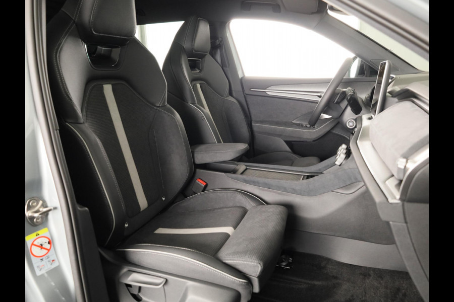 Škoda Kodiaq Sportline Business PHEV 1.5 TSI 204 pk 6 versn. DSG | Panoramadak | Wegklapbare trekhaak | Winter pakket | Verwarmbare vooruit